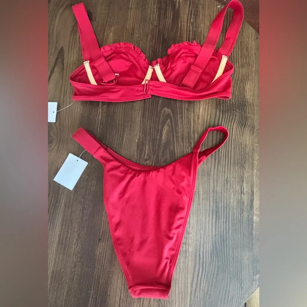 NWT PacSun Red Ruffled Bikini Set Size M - Picture 4 of 5